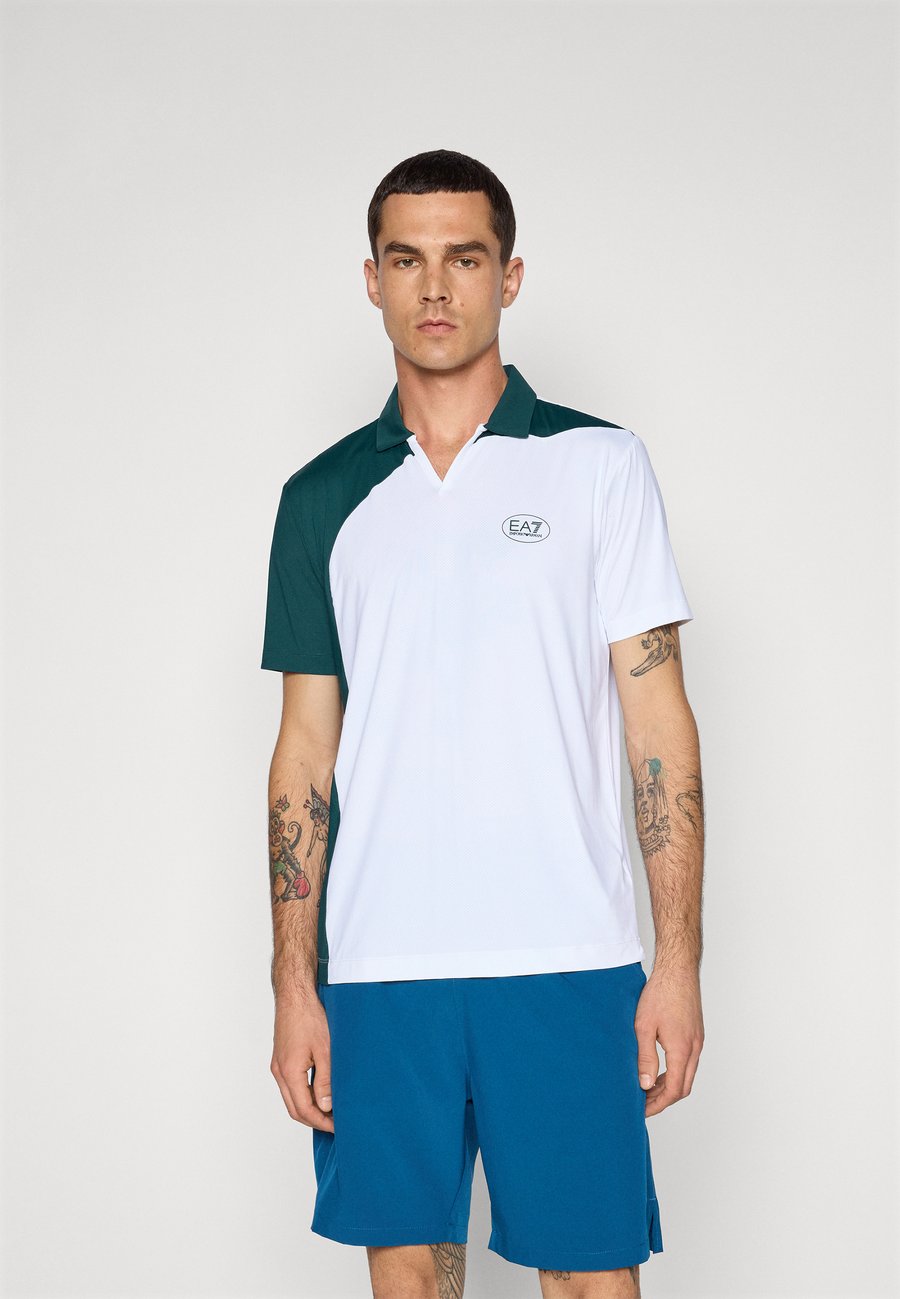 

Поло EA7 Emporio Armani TENNIS PRO COLORBLOCK, White/Green/White, Белый, Поло EA7 Emporio Armani TENNIS PRO COLORBLOCK, White/Green/White