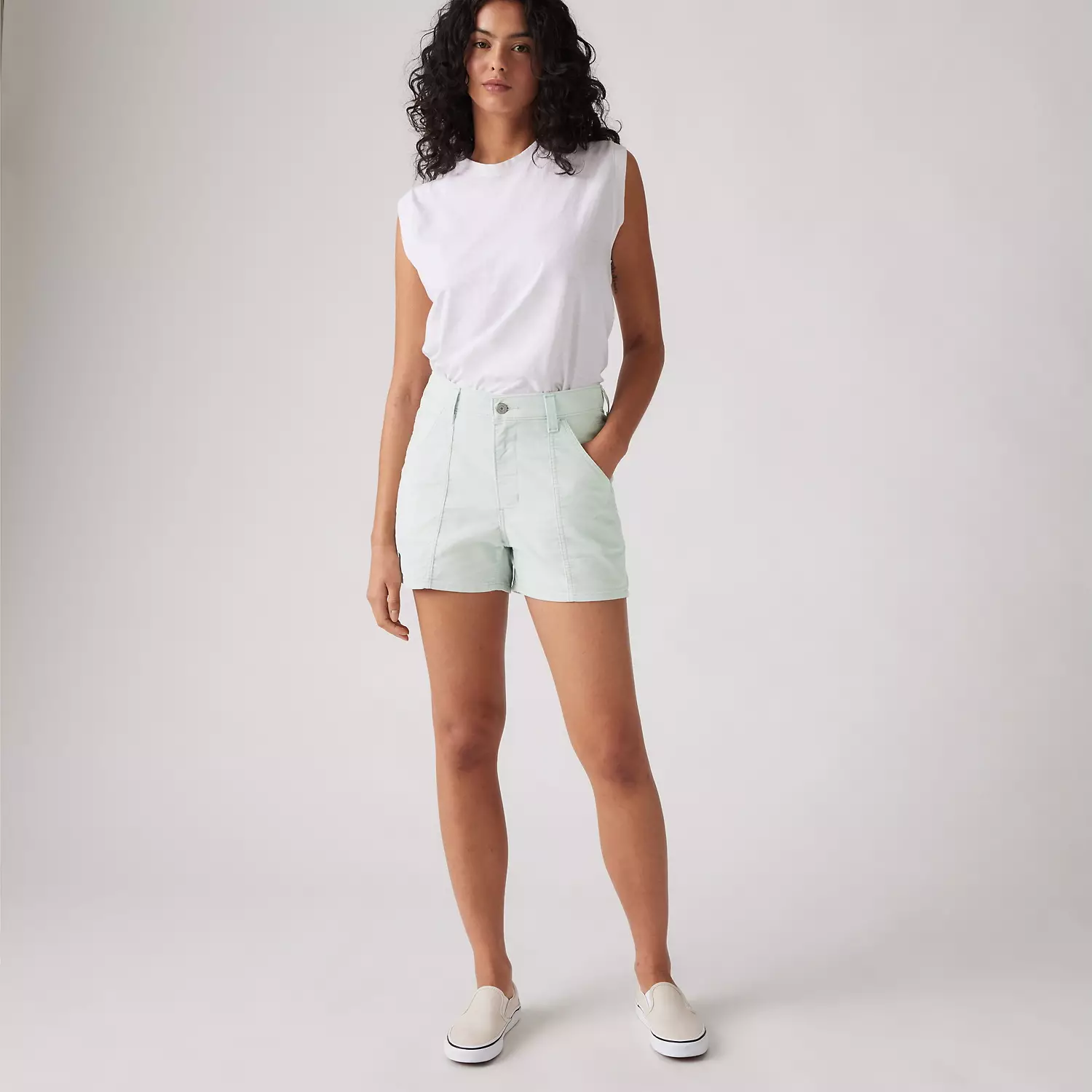 

Легкие вельветовые шорты Carpenter женские Levi's, цвет Sky Gray - Grey