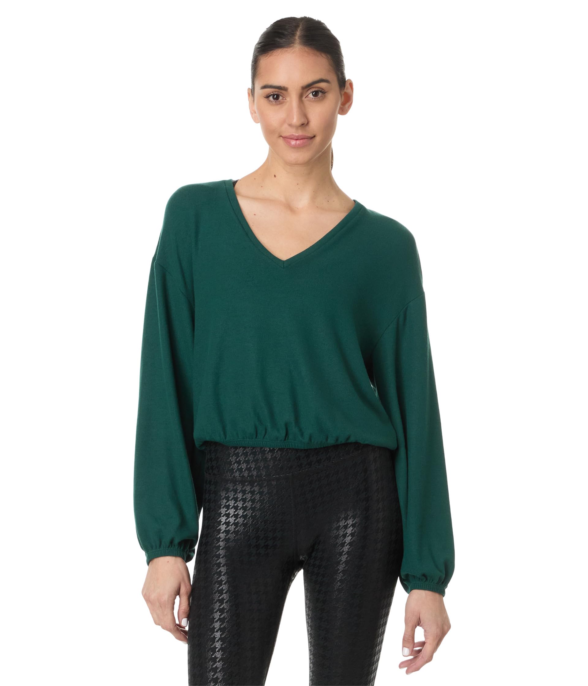 

Пуловер Beyond Yoga Soft Spoken Cropped Pullover, цвет Dark Spruce Green