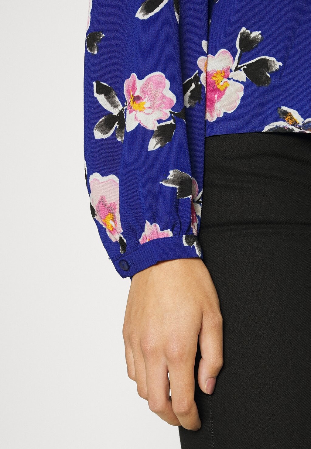 

Блуза VMHYMS SAGA V NECK Vero Moda, темно-синий