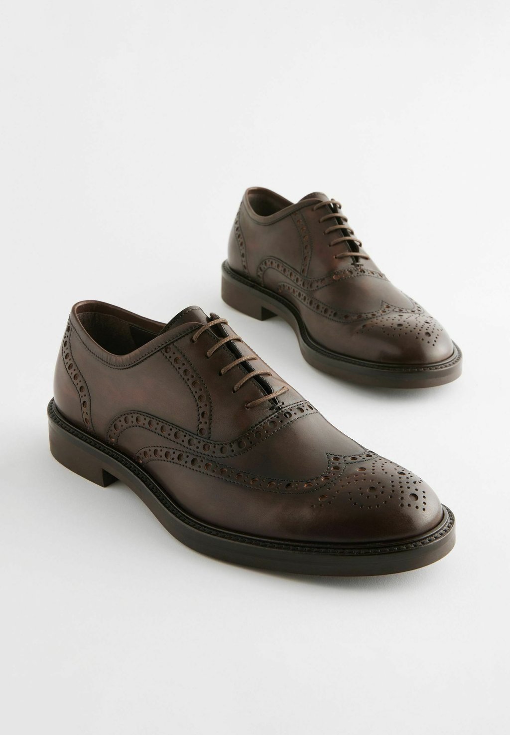 

Туфли REGULAR FIT SIGNATURE BROGUE Next, коричневый