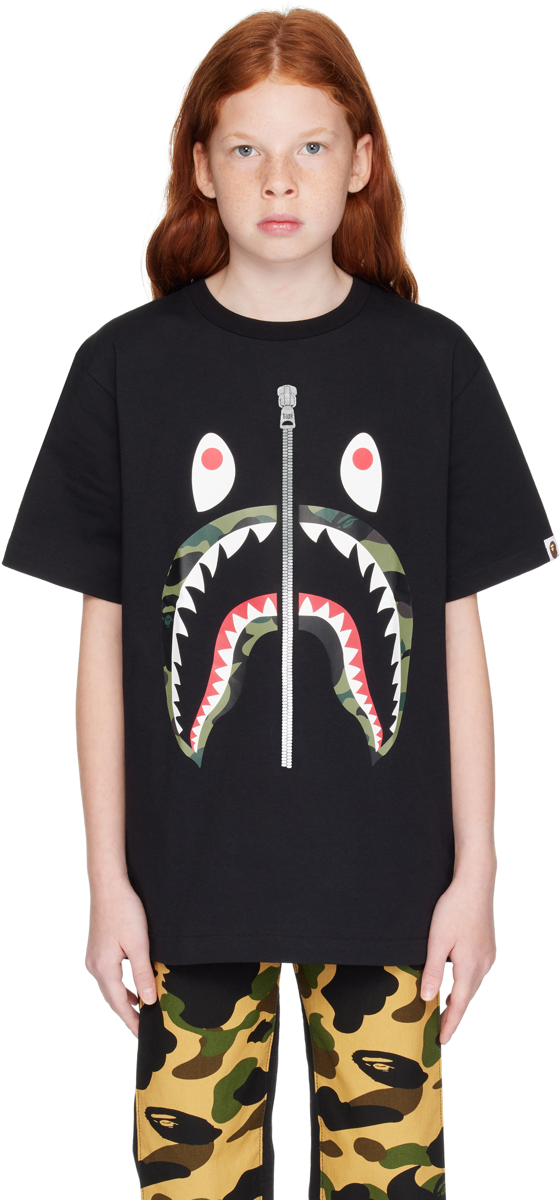 

Детская черная футболка 1st Camo Shark BAPE, черный/зеленый