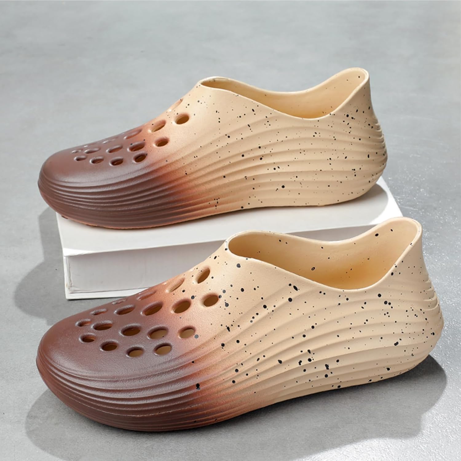 Мужские слипоны из пены с вырезами, стиль Foam Runner, легкие, прочные, из материала EVA, дышащие, мягкие пляжные сандалии с вентиляцией для мужчин Inkuil, коричневый — фото 3