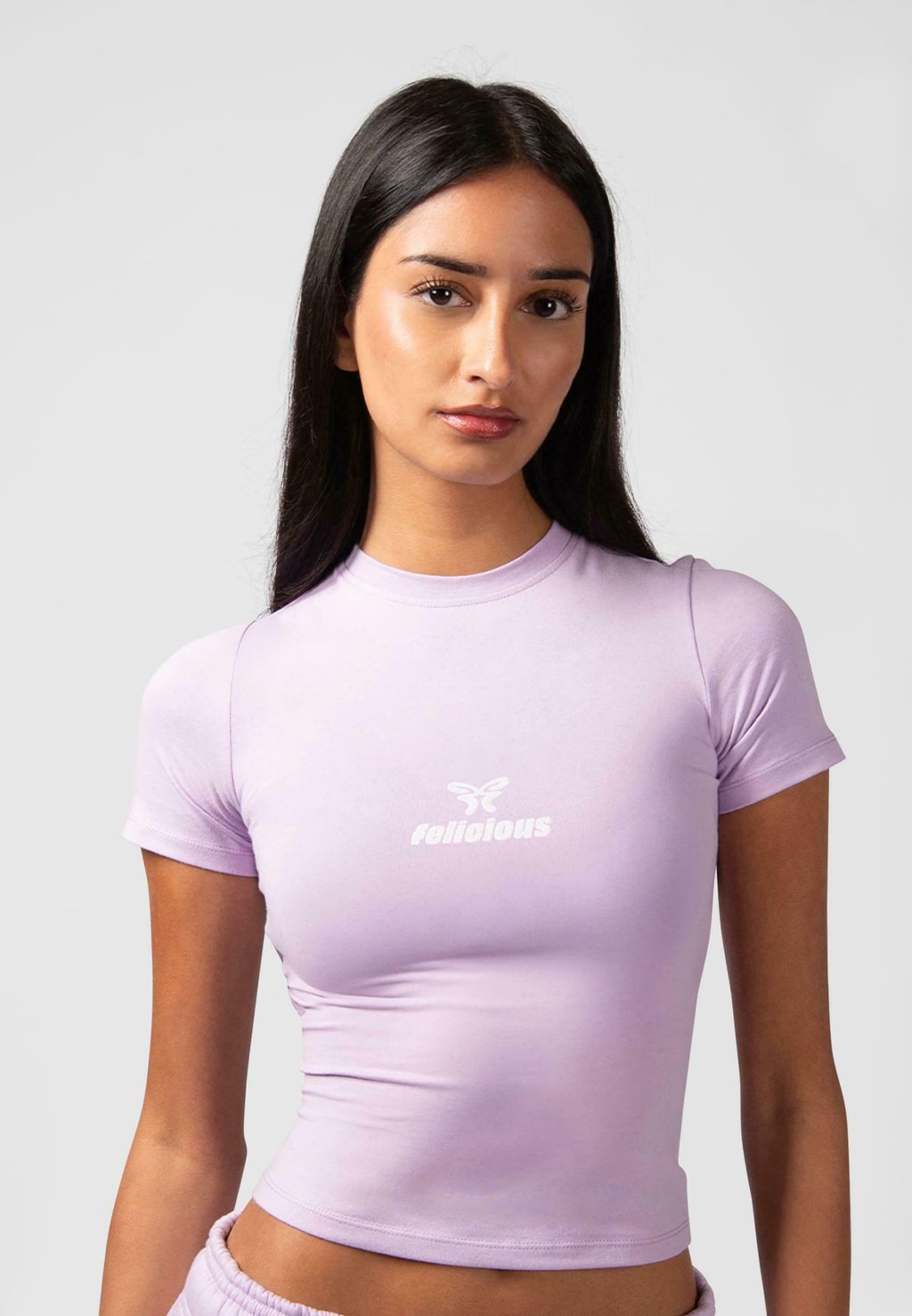 

Базовая футболка TEE FELICIOUS, сиреневый