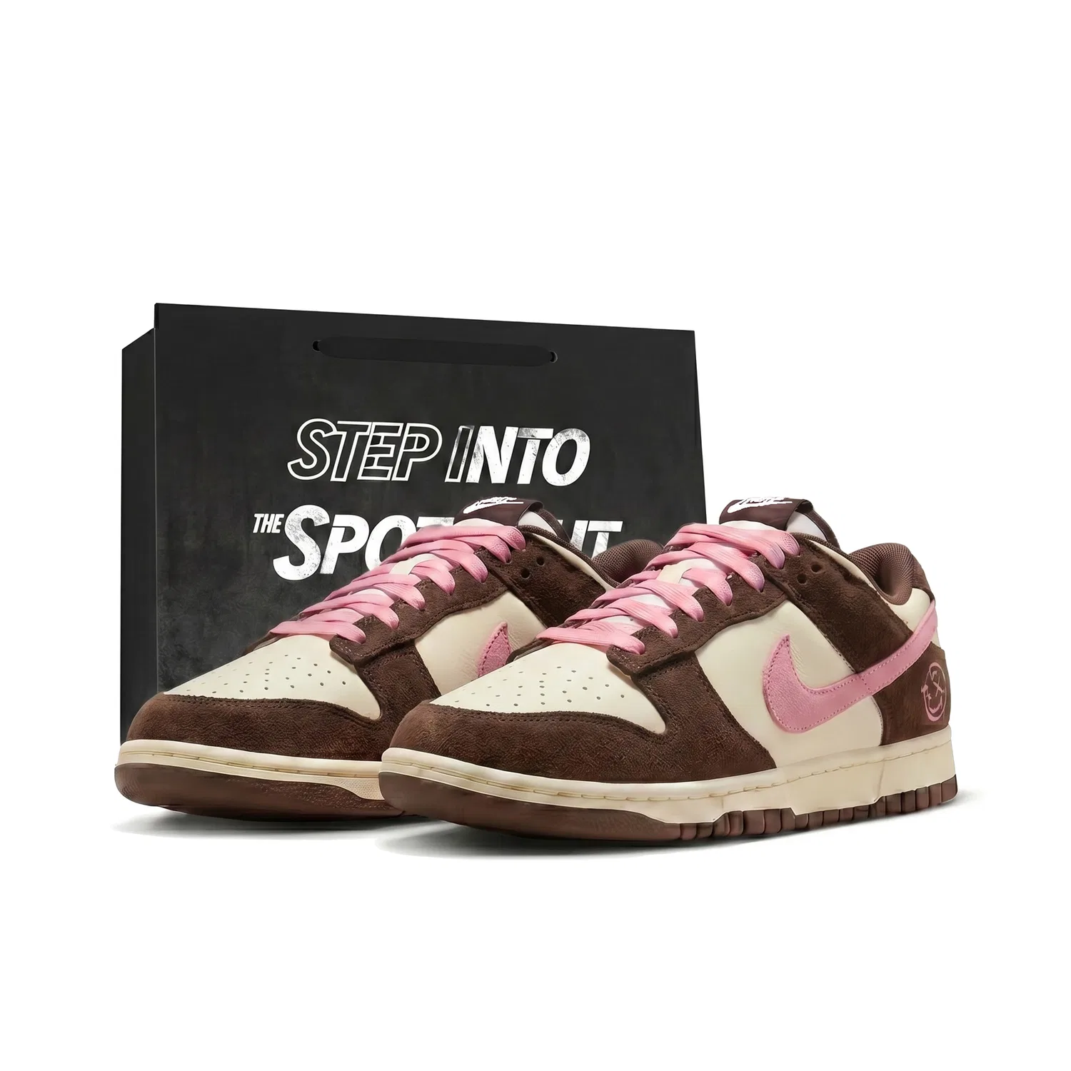 Кроссовки кожаные Nike Dunk Low коричневые