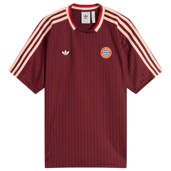 

Футболка с иконкой ФК Бавария Adidas, красный