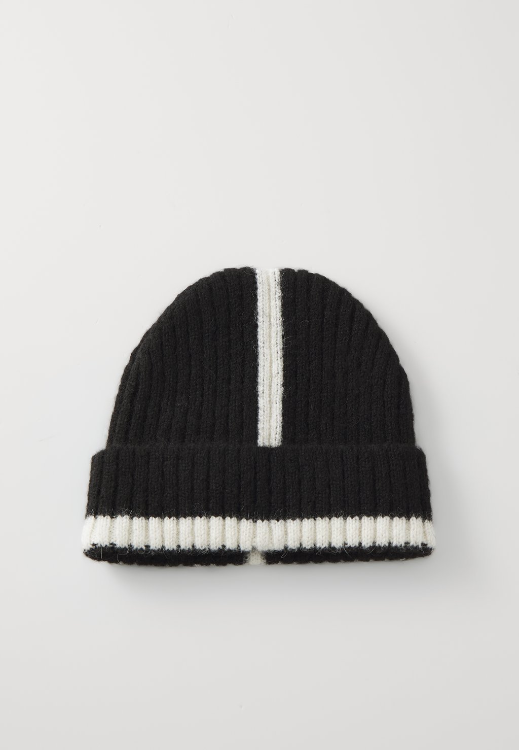 

Шапка RAFIQ UNISEX GmbH, черный