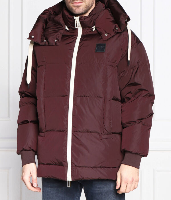 

Пуховик Emporio Armani Regular Fit, бургундия / белый