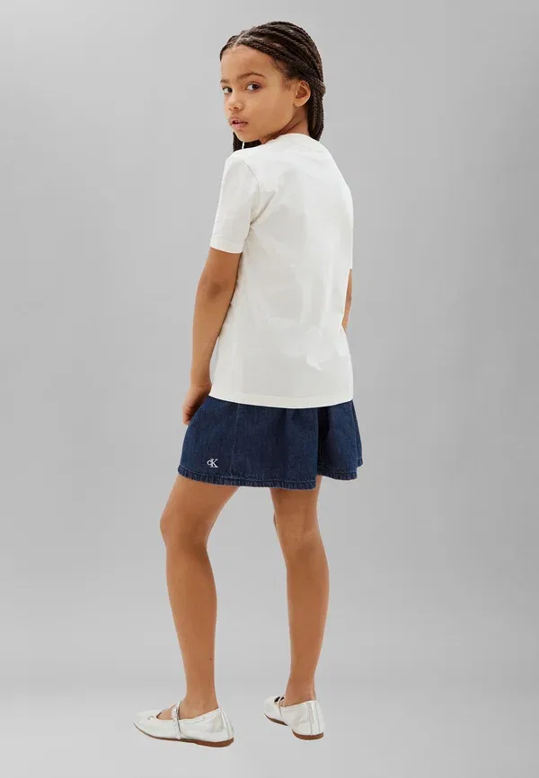 Футболка Calvin Klein Jeans Mini Badge Basic, цвет тофу — фото 3