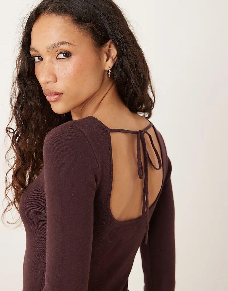 

Тонкий трикотажный топ с завязками на спине ASOS DESIGN сливового цвета