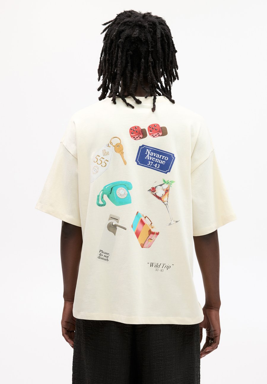 

Футболка PULL&BEAR WILD TRIP , Beige