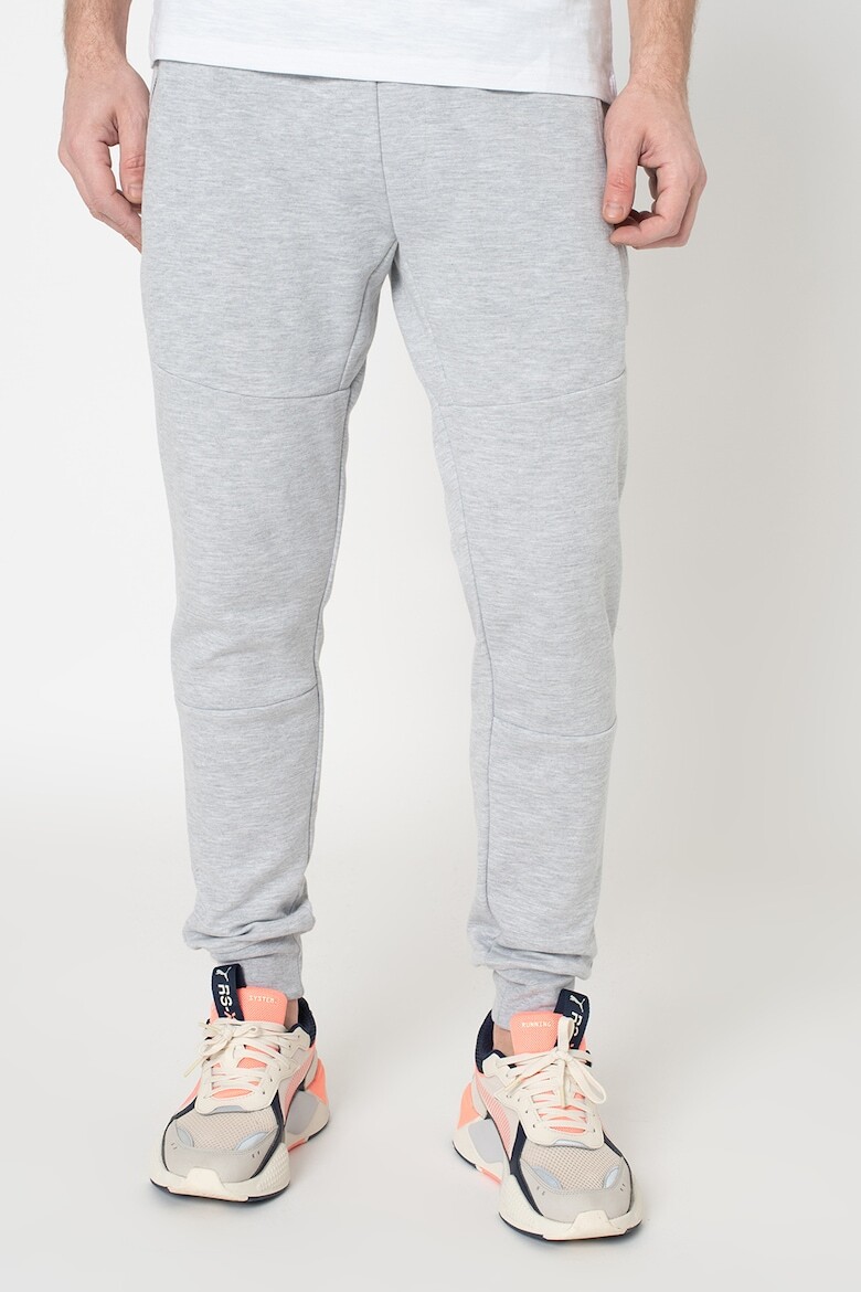 

Будут спортивные штаны с карманами на молнии Jack & Jones, серый