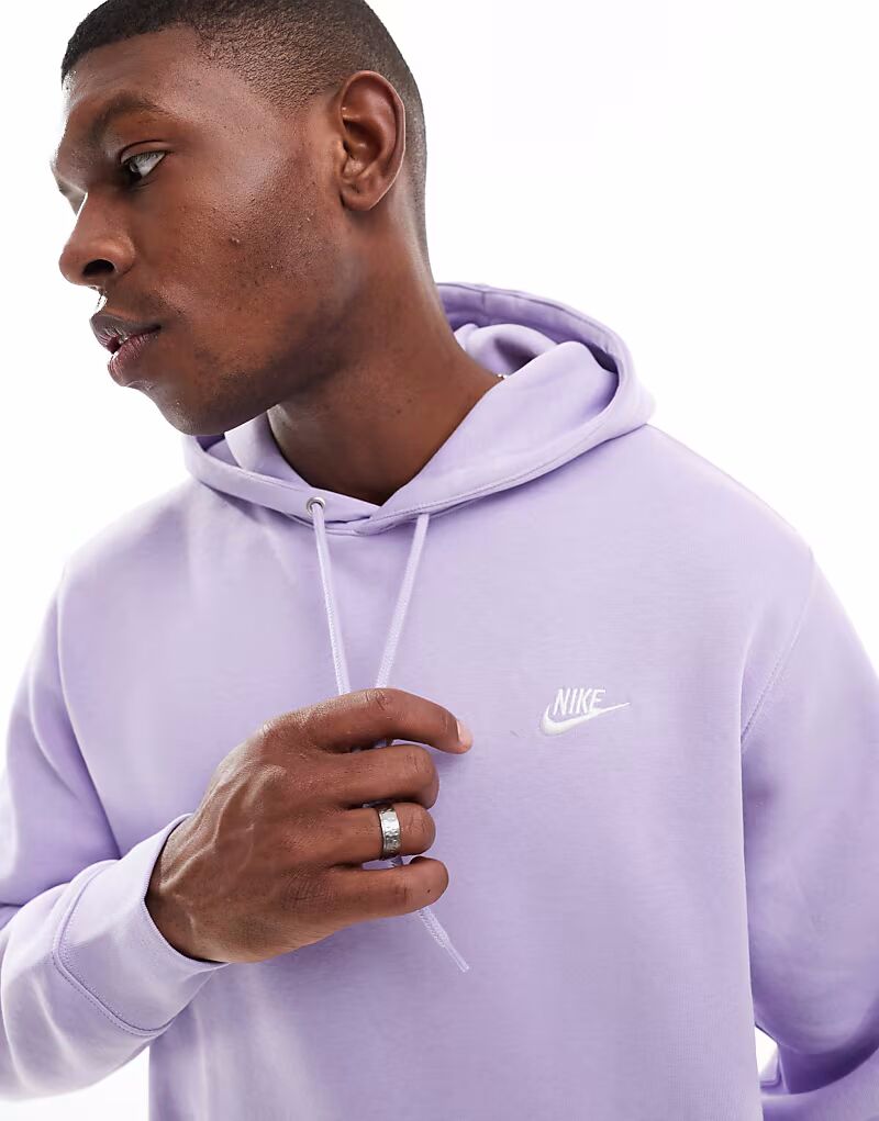 

Толстовка Nike Club в сиреневом цвете
