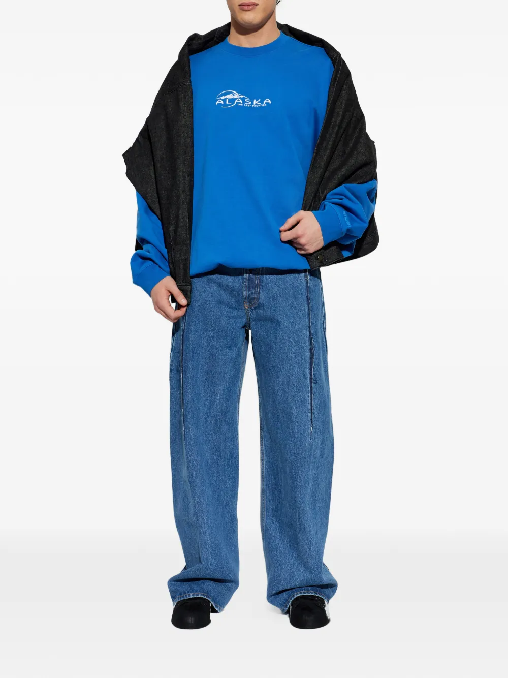 Свитшот с вышитым слоганом VETEMENTS, синий — фото 2