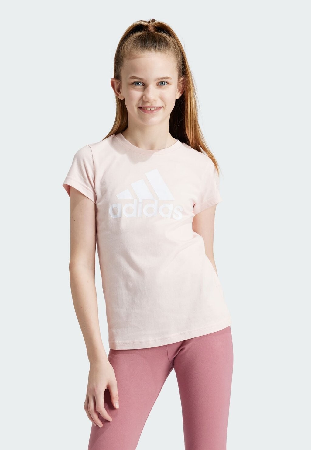 

Футболка с принтом ESSENTIALS BIG adidas, розовый