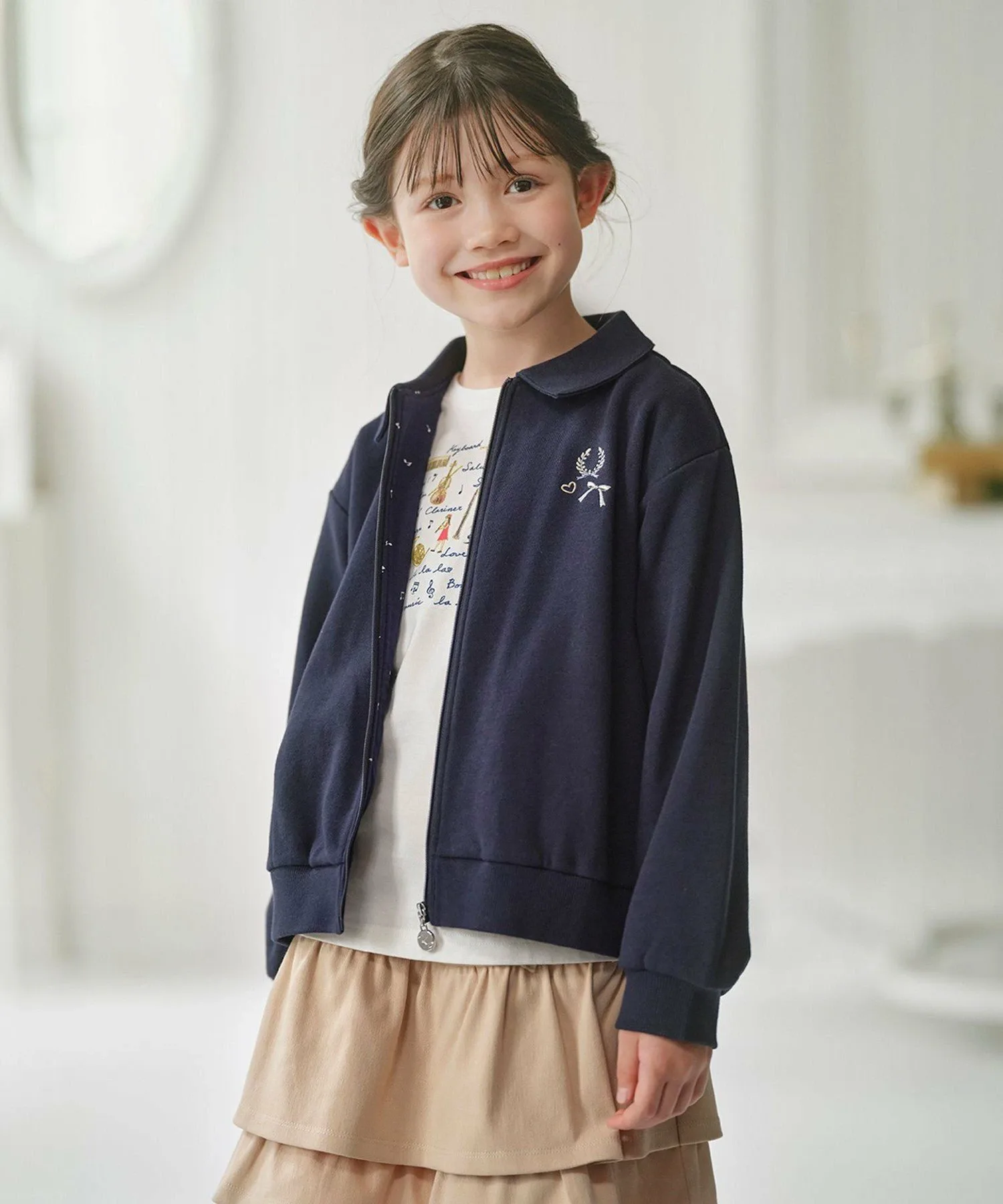 [110-140 см] Маленькая концертная футболка Kids Suite, Off-white [002] — фото 3