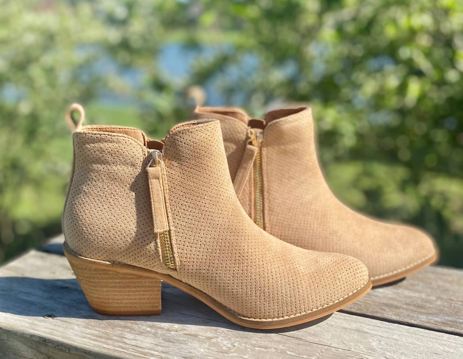 Женские массивные ботинки Spooktacular в песочном замше Corkys Footwear, Sand Suede — фото 2