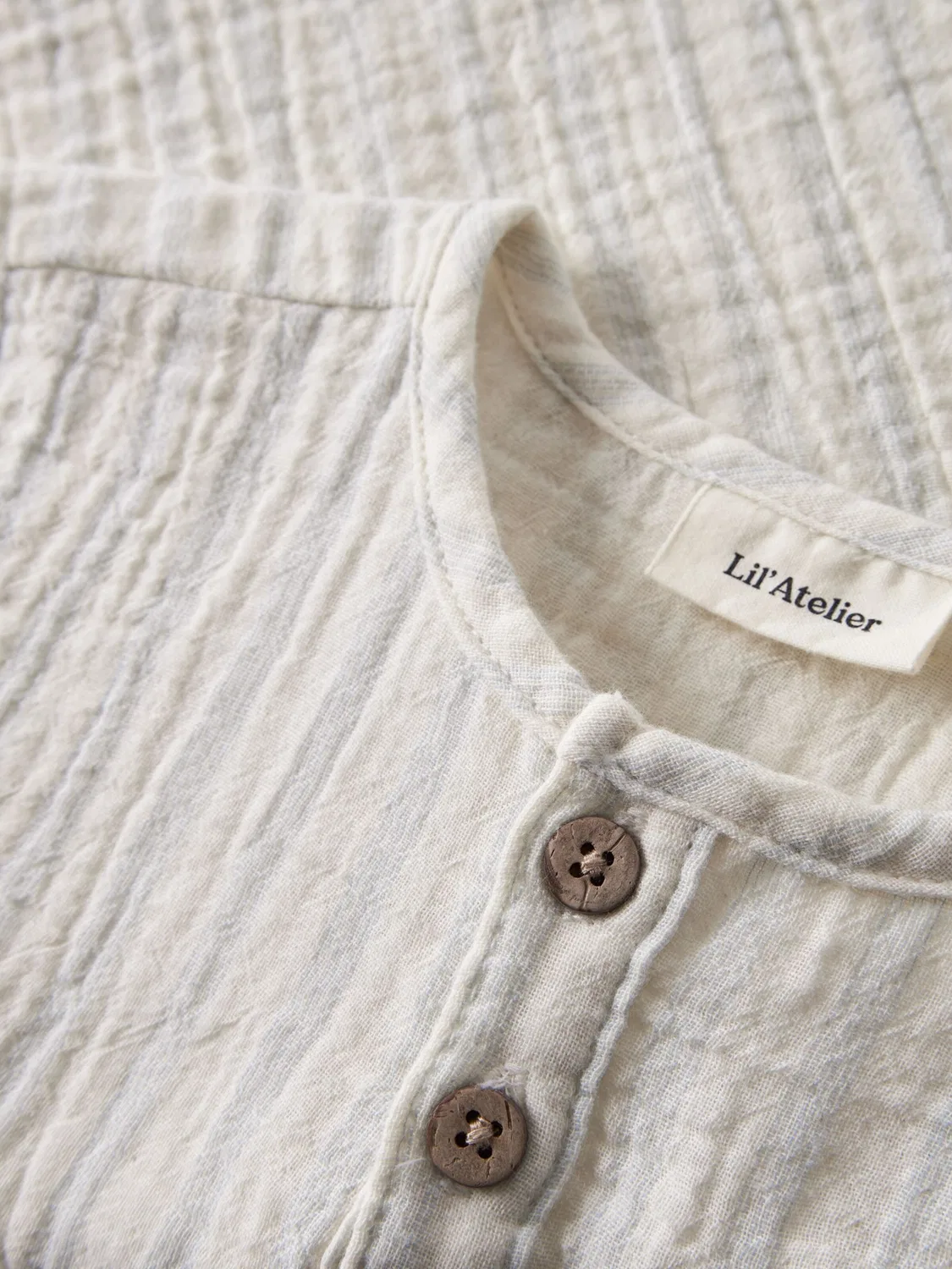 Удобная рубашка на пуговицах Lil'Atelier, Wool White — фото 4