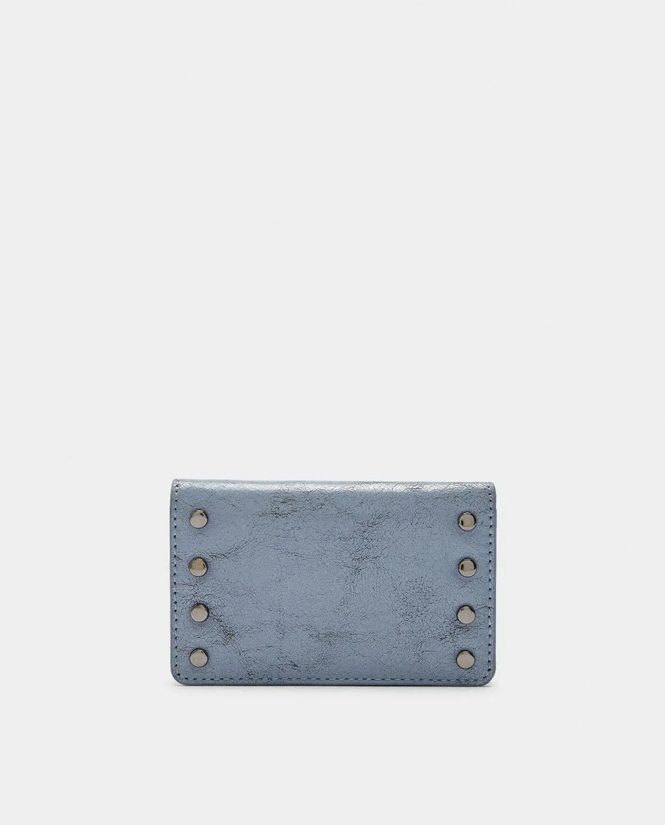 

Женский маленький бумажник с заклепками и кнопкой на гладкой поверхности Parfois, светло-голубой