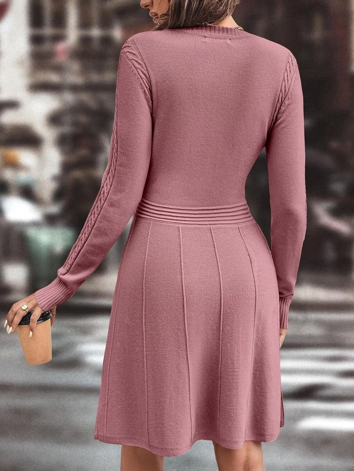 Женское короткое платье-свитер с кабельным узором Dusty Pink — фото 4