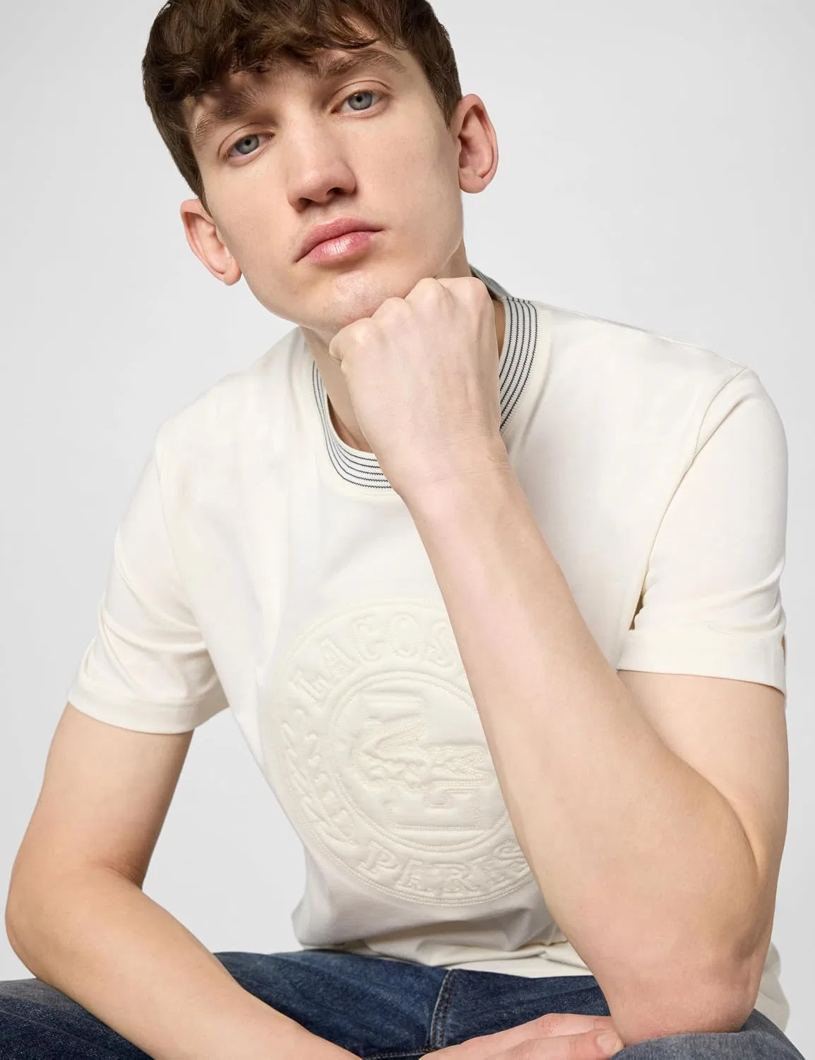 Мужская хлопковая футболка с вышитым крокодилом Lacoste, Off/White — фото 2