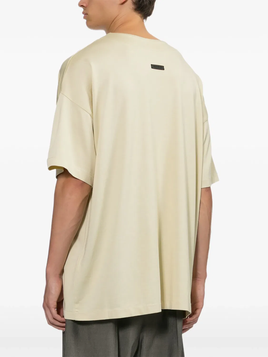 Футболка Clean Neck Fear Of God, нейтральные цвета — фото 4