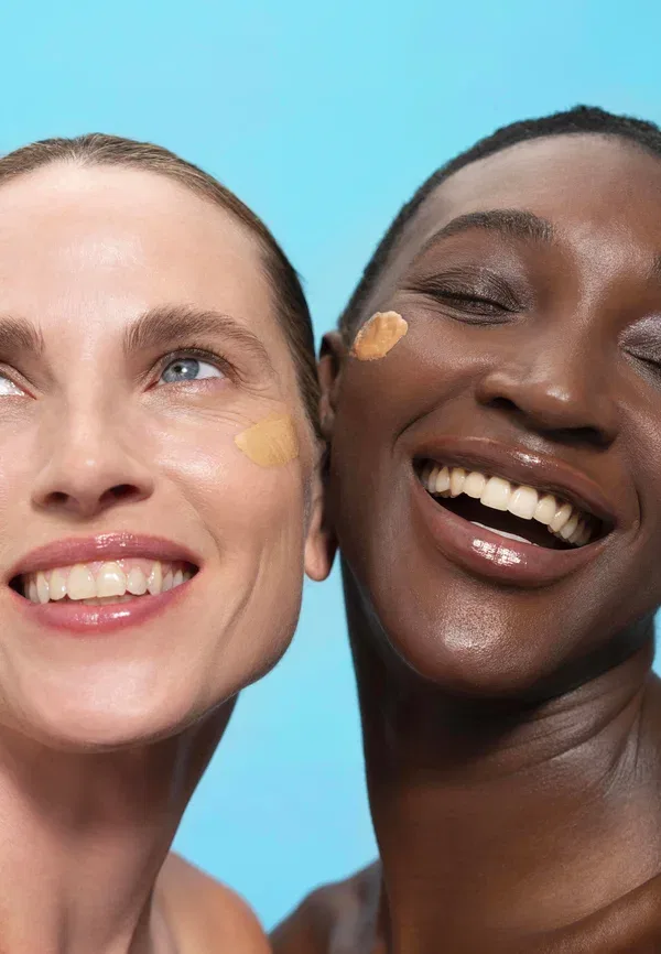 Тонирующий увлажняющий крем Glow me + mineral 30 medium 50 мл Fre — фото 2
