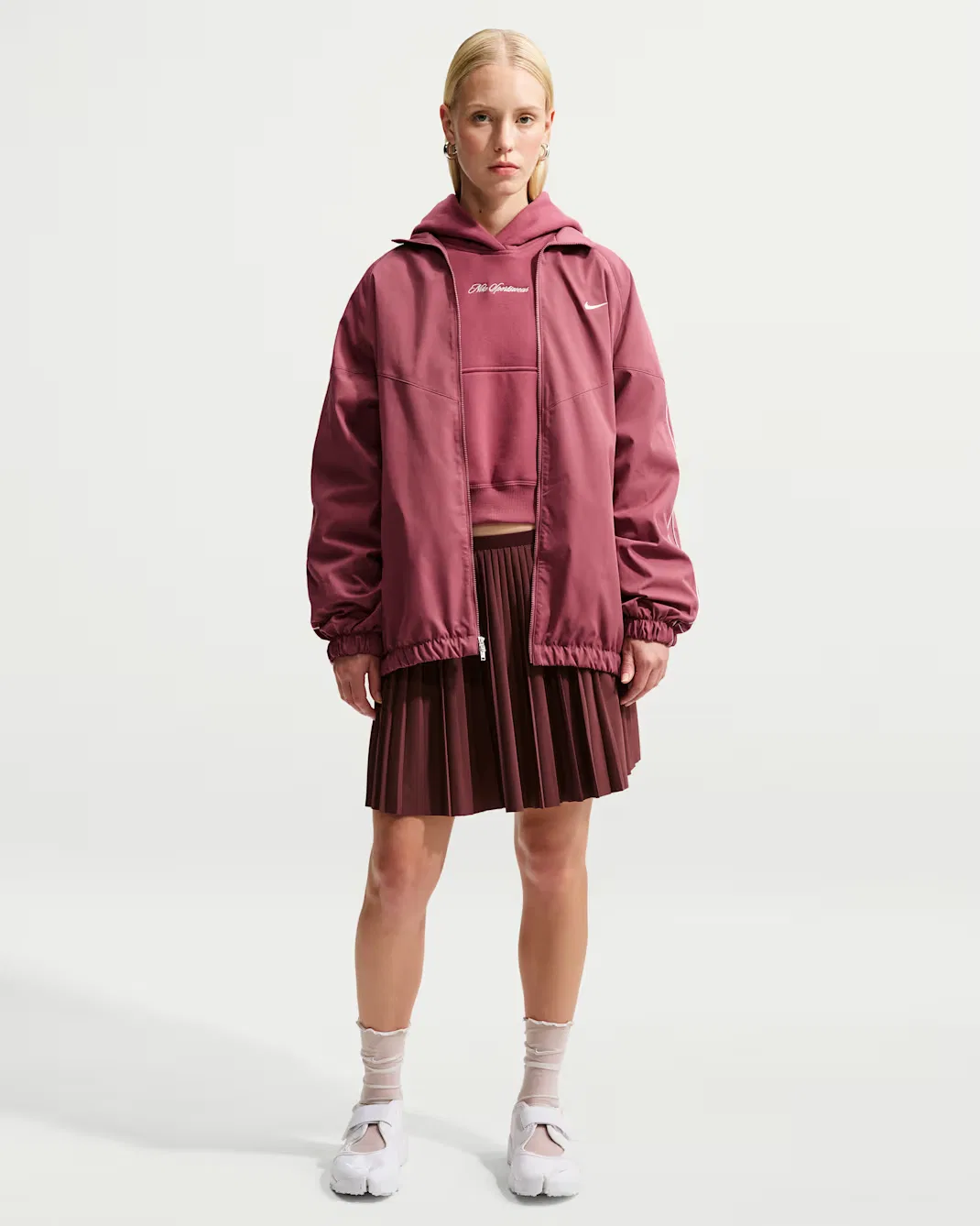 Женская укороченная толстовка с капюшоном Nike Studio Fleece Medium Weight "Graphic Pack", Pink Smoke/Sail/Pink Smoke — фото 4