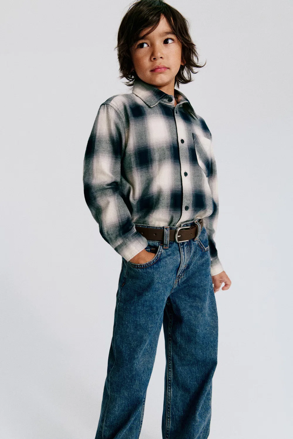 Свободные джинсы H&M, Dunkles Denimblau