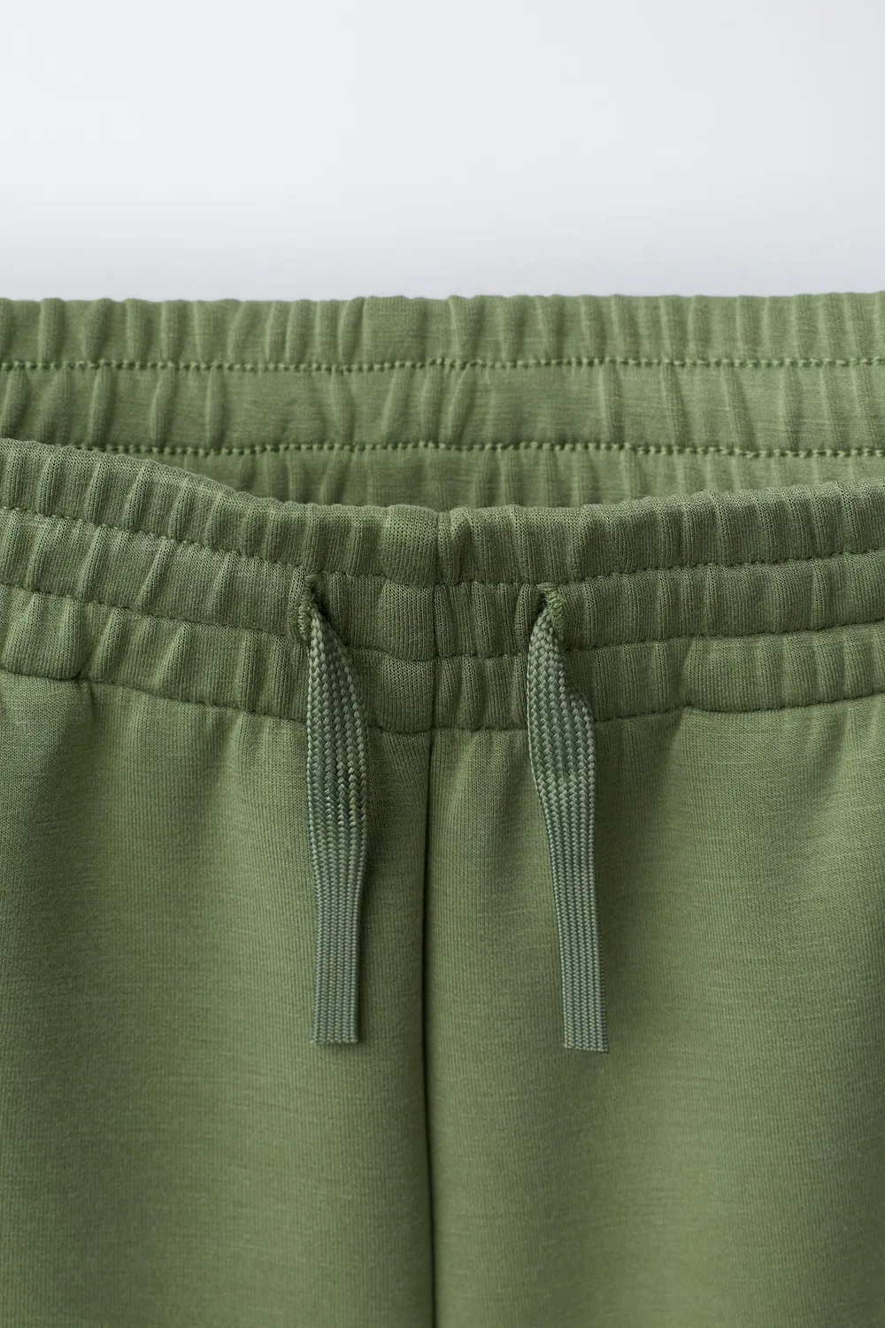 Спортивные шорты-бермуды с логотипом ZARA, Mid-Green — фото 3
