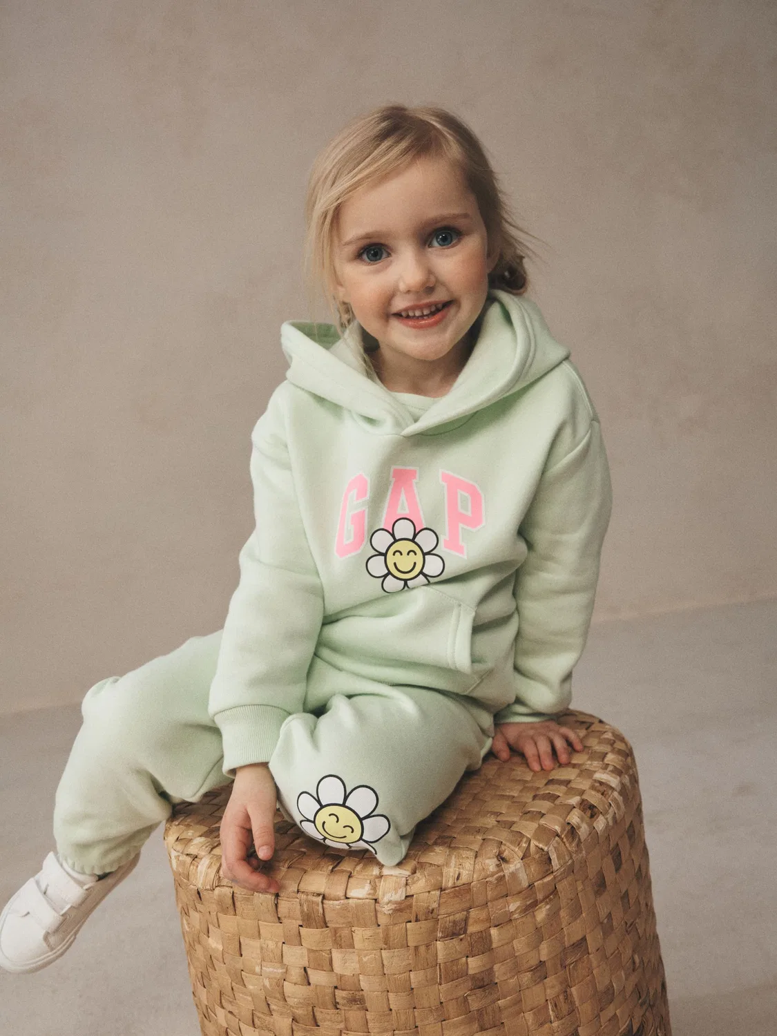 Худи Relaxed Logo Hoodie Gap, зеленый — фото 2