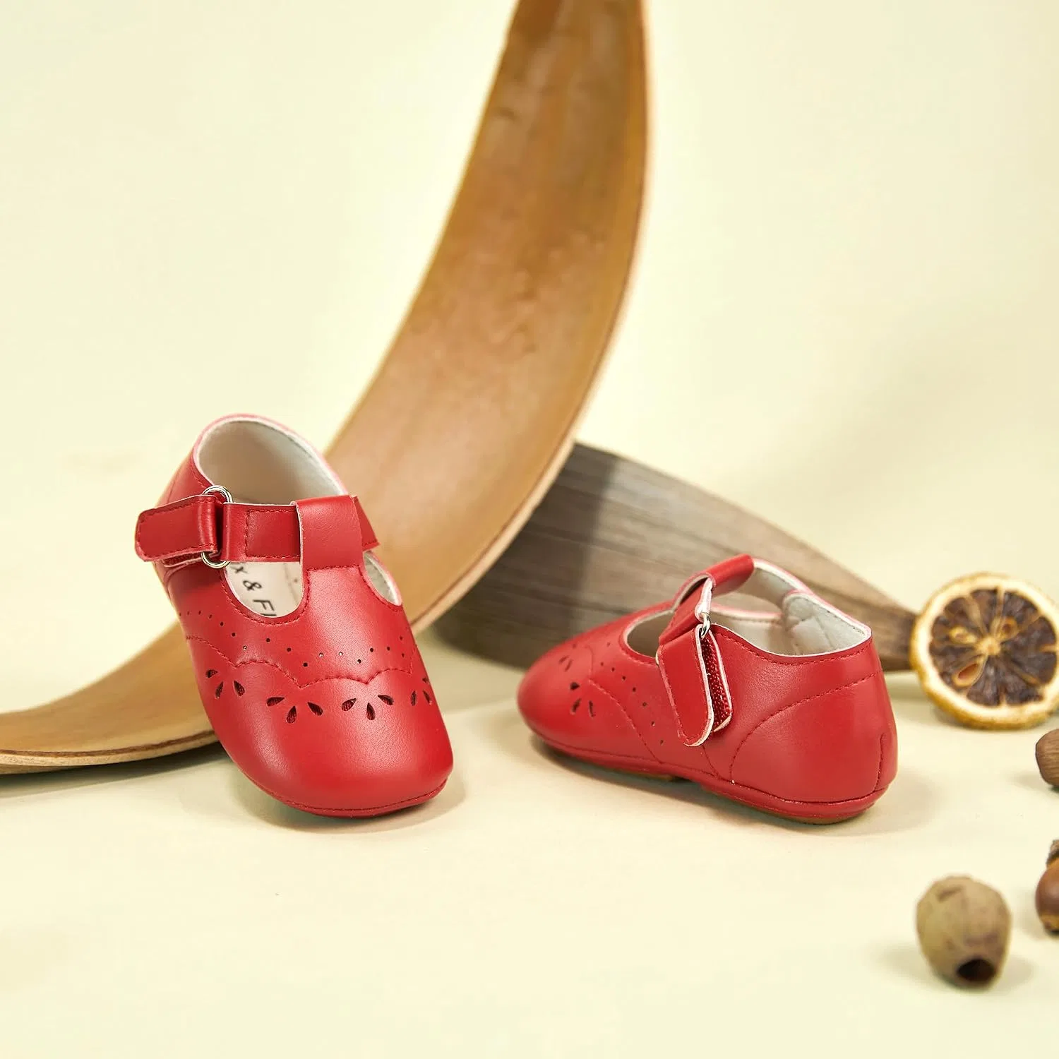 Детские туфли Мэри Джейн на мягкой подошве Moccasins Rubber Sole Crib Shoes Felix & Flora, Red — фото 3
