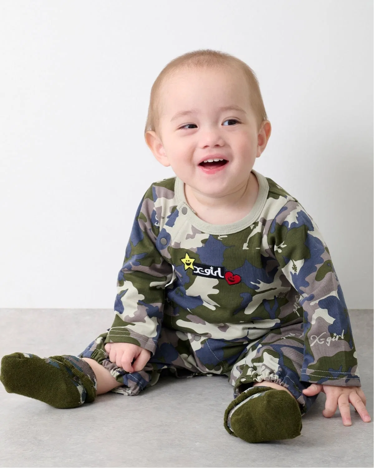 Детский комбинезон-боди с камуфляжным принтом X-girl Stages, Khaki — фото 3