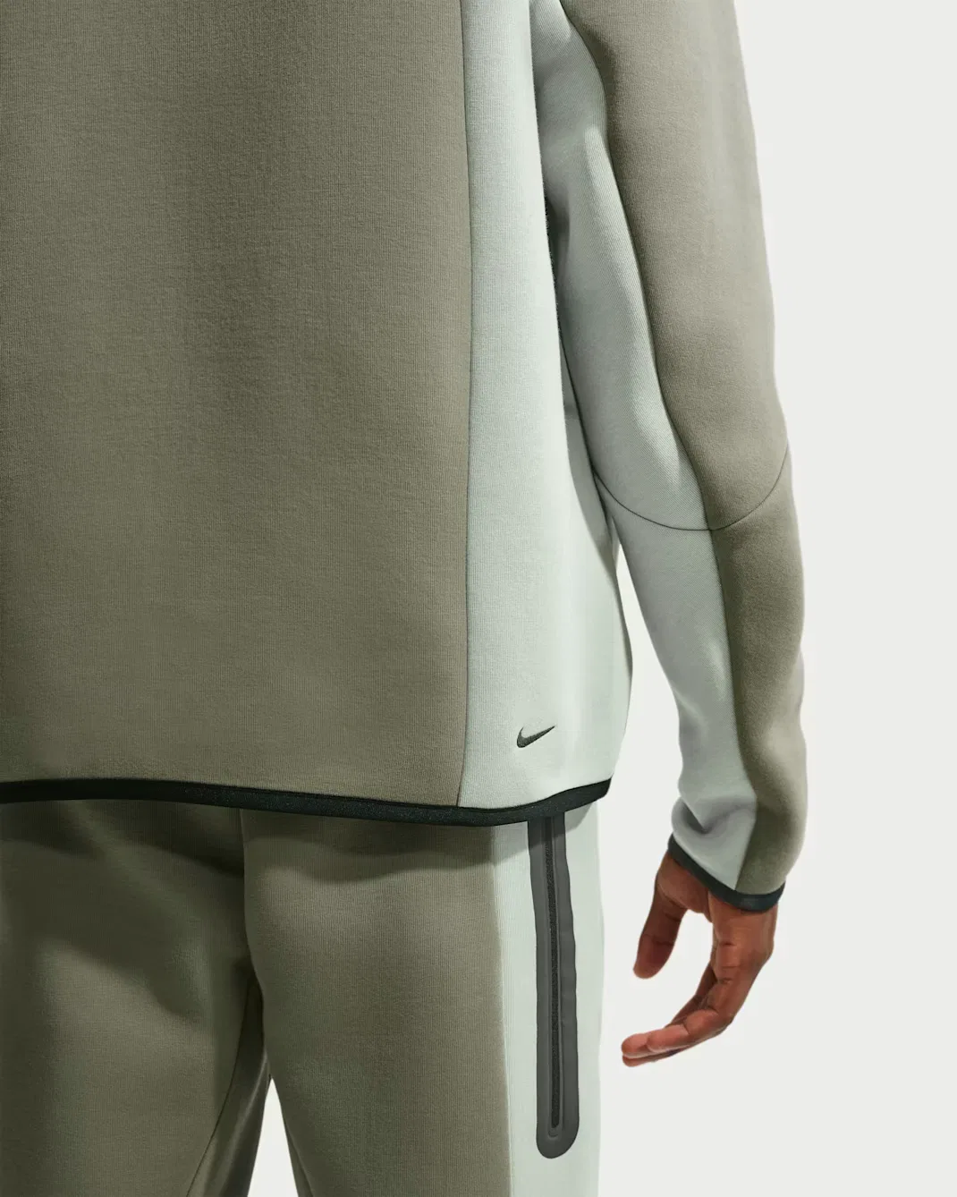 Мужская флисовая ветровка на молнии с цветовыми блоками Nike Tech, Silver Sage/Jade Horizon/Black — фото 2