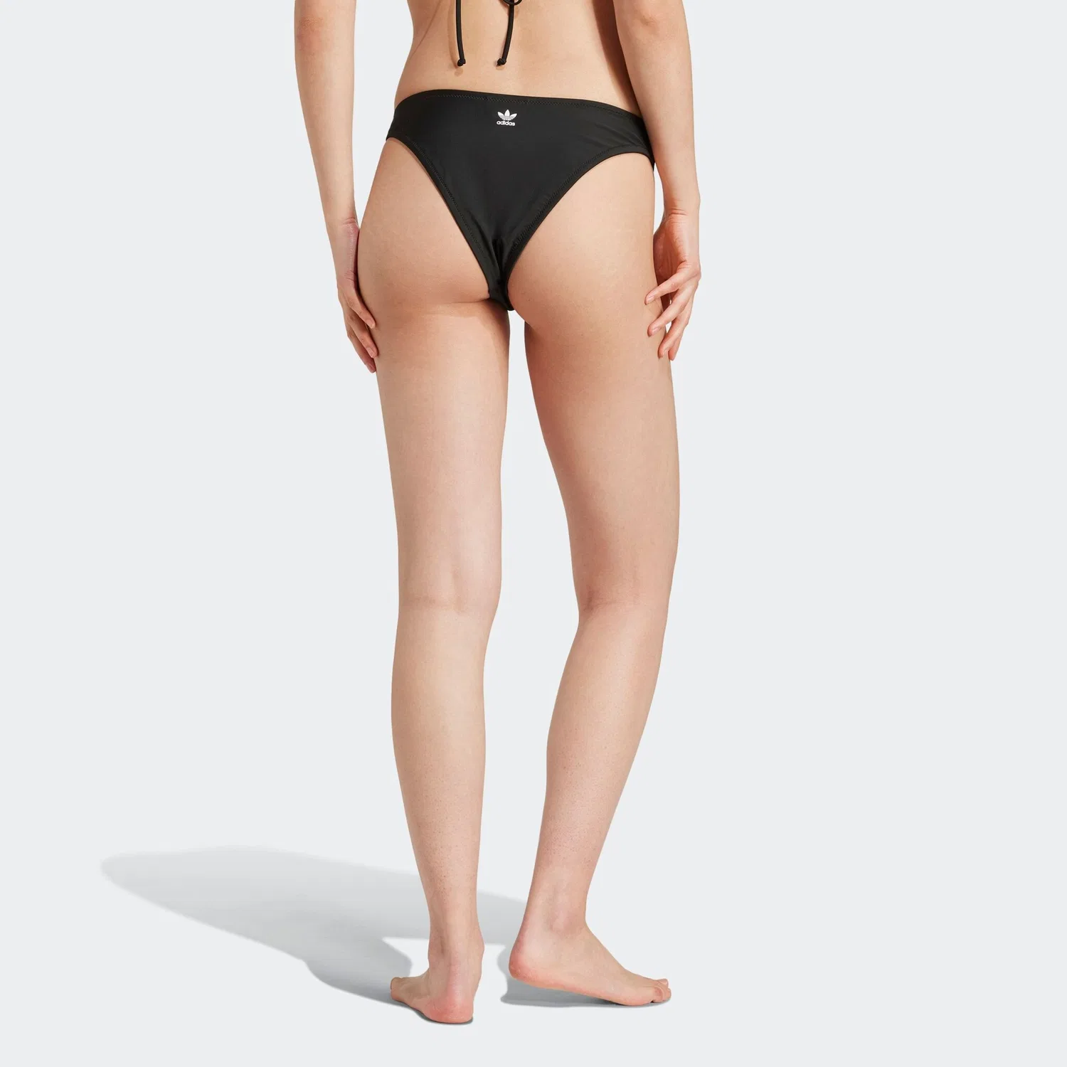 Женские бикини-шорты высокие Adicolor Adidas Performance, Black — фото 2