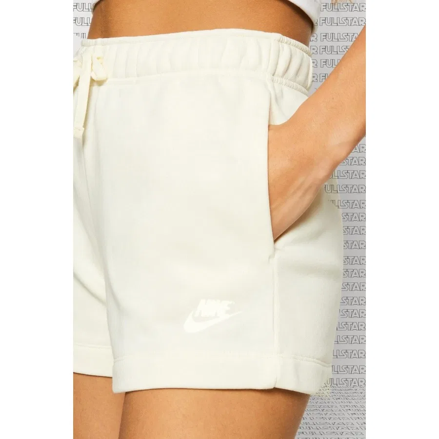 Шорты женские спортивные свободного кроя с флисом Sportswear Essential Loose Fit Nike, Кремовый — фото 2