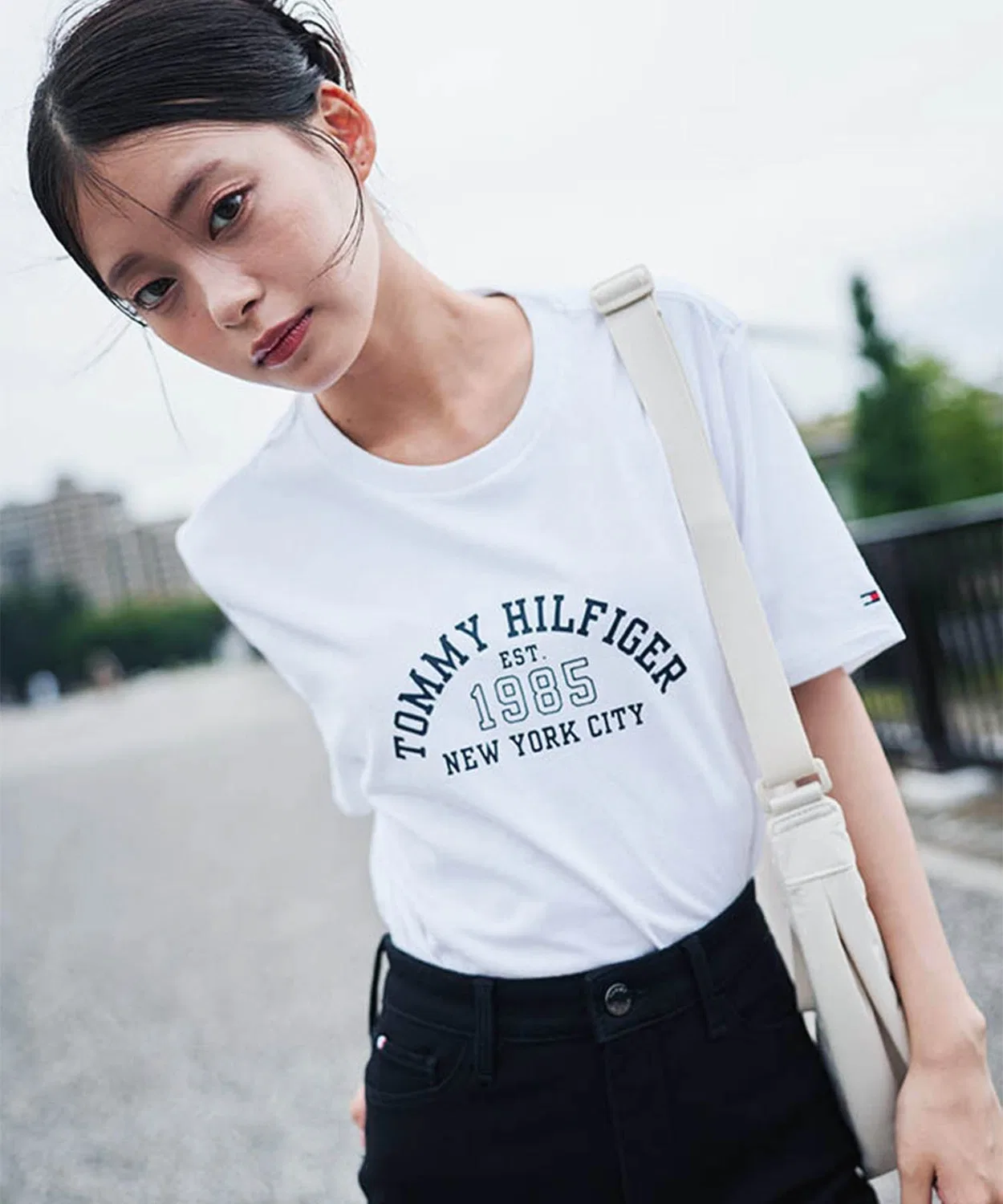 Унисекс футболка с принтом Arch Logo TOMMY HILFIGER, Navy — фото 3