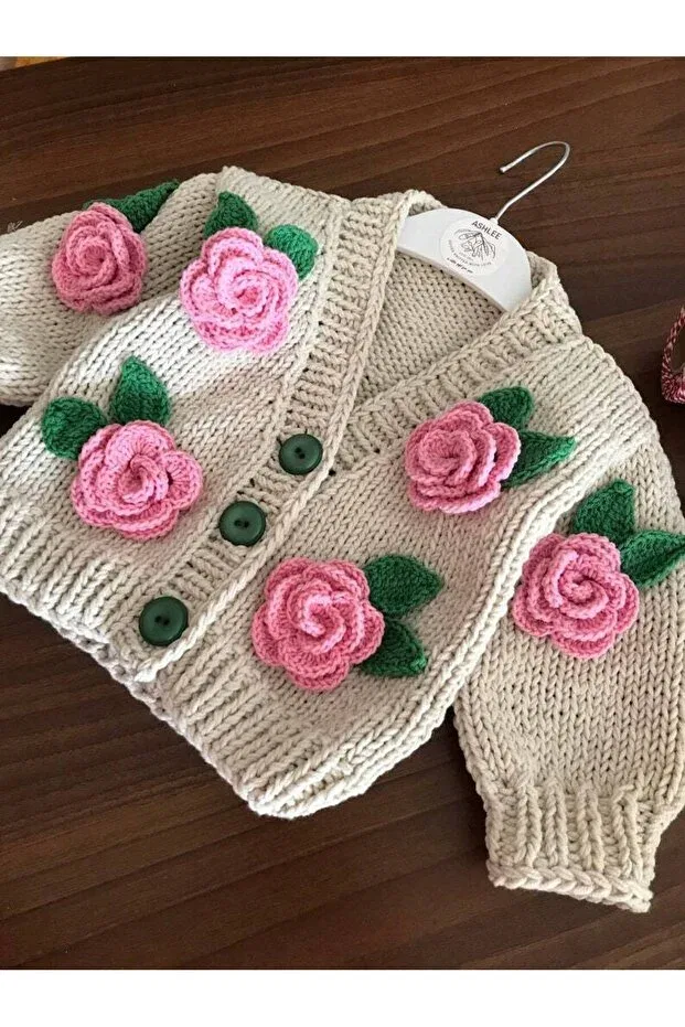 Детский кардиган для девочек с цветочной вышивкой Rose Detailed Hand Knitted Children's Cardigan El Örgüsü, Beige — фото 2