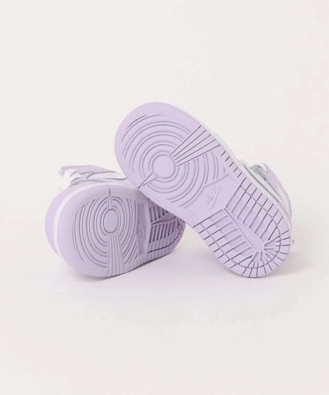 Детские кроссовки с мид-катом Jordan 1 Mid TD Viomis/White JORDAN BRAND, Purple — фото 3