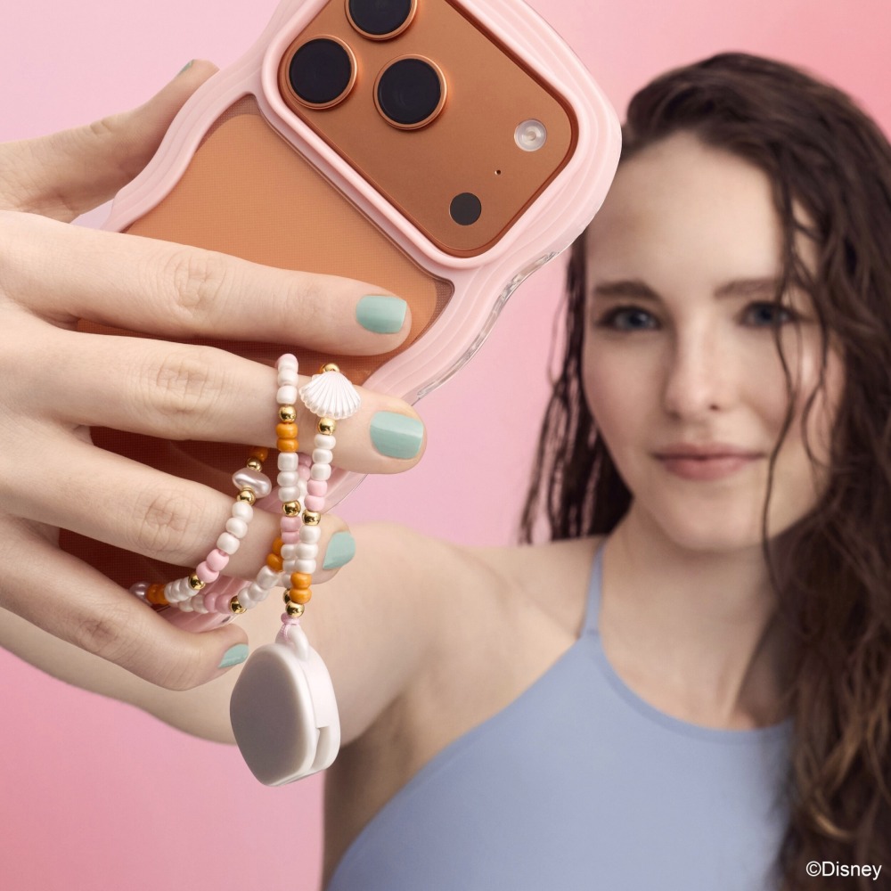 Бальзам для губ с подвеской для смартфона Essence Disney The Little Mermaid, 01 Call Me On My Shell, 0.6 г — фото 3