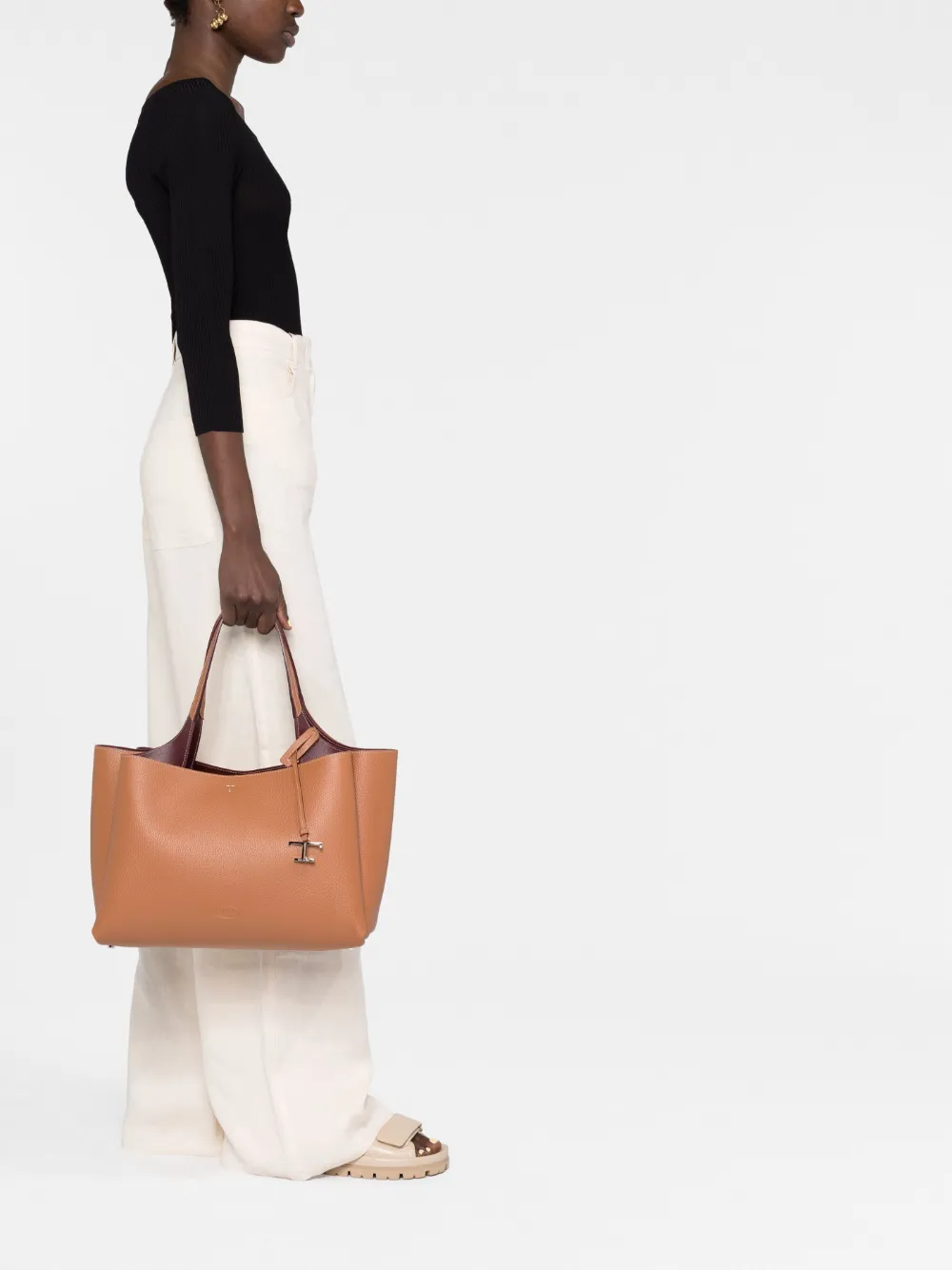 Сумка-тоут T Timeless с подвеской-логотипом TOD'S, коричневый — фото 2