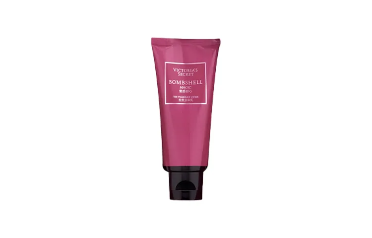 Victoria's Secret Очищающий лосьон для тела с ароматом "Enchanting Sweetheart" 250 мл/100 мл, Delicate Aromatic Body Lotion 250ml — фото 3