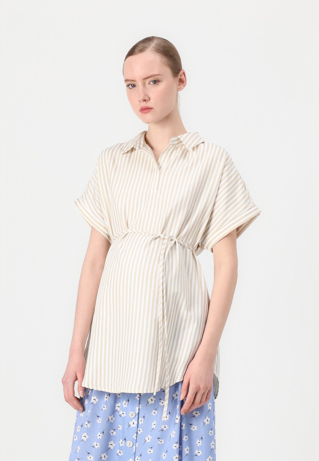 

Блуза OLMKALANI V COLLAR ONLY MATERNITY, бежевый