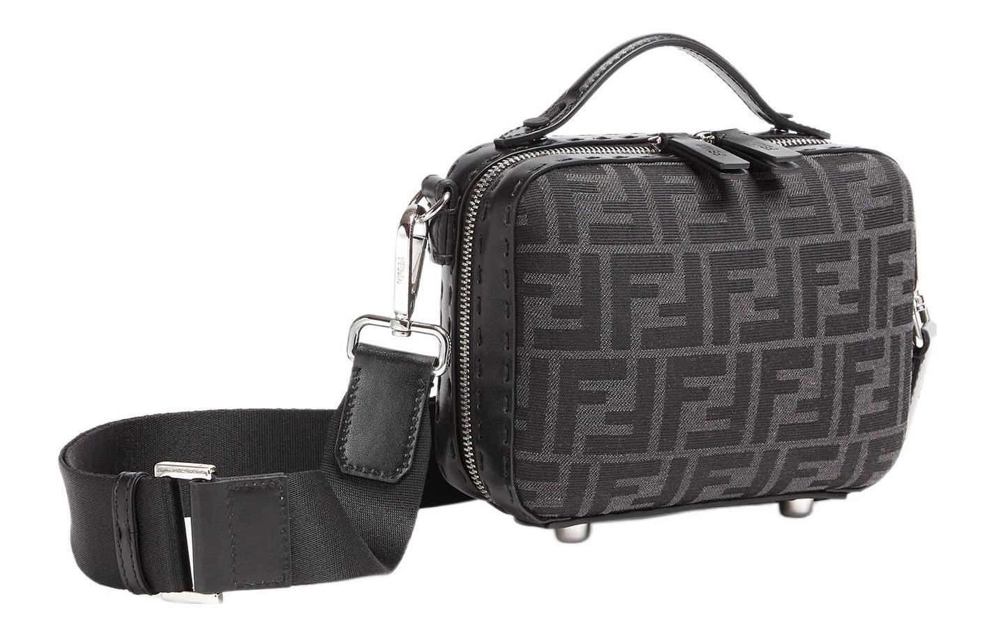 FENDI Полиэстеровая дорожная сумка мини мужская серая — фото 3