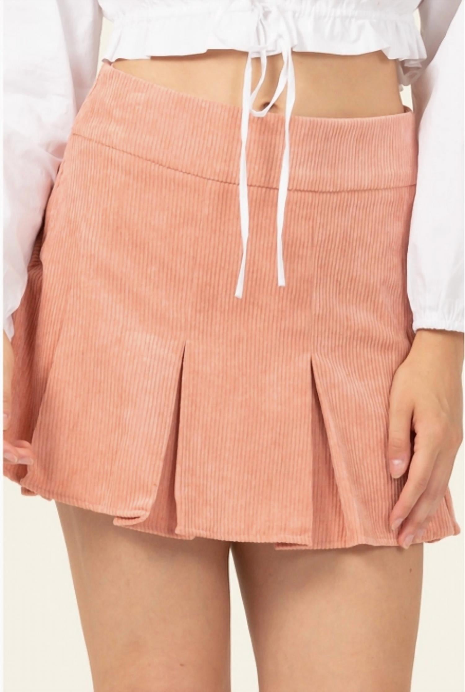 

Коралловая плиссированная мини-юбка из вельвета HYFVE