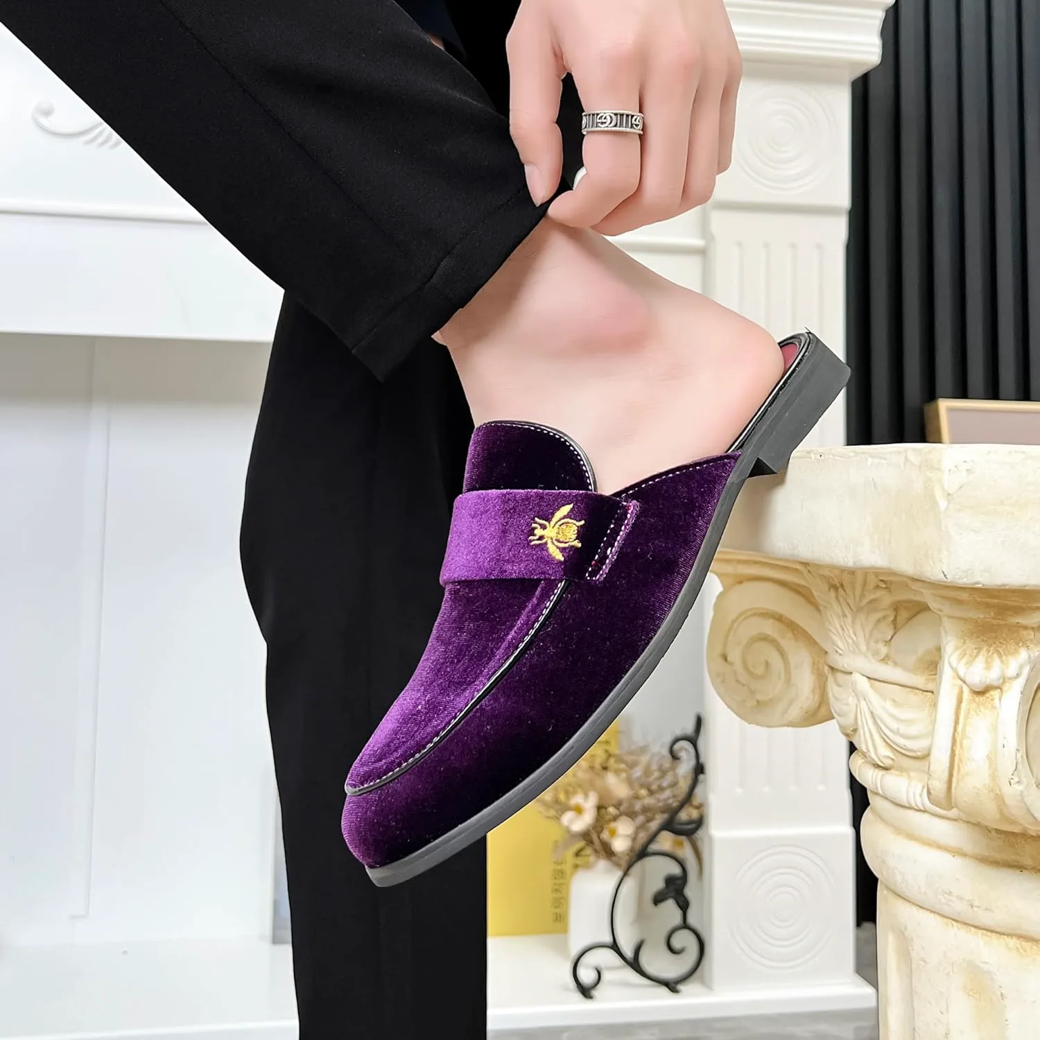 

Мужские тапочки YYQL с поддержкой свода стопы, вышитые кожаные сандалии для мужчин, домашние шлепанцы с противоскользящей резиновой подошвой для дома и улицы, размеры 7-13, фиолетовый