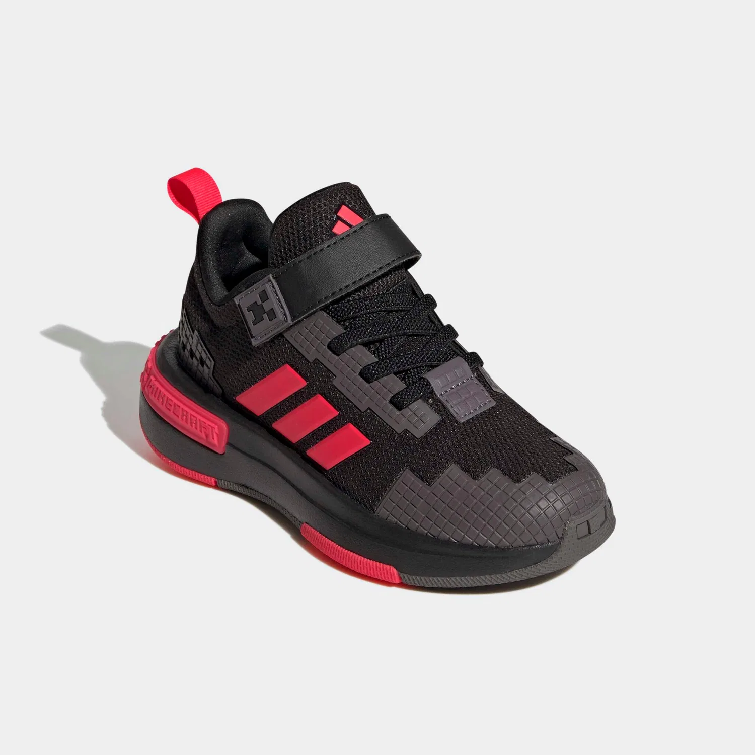 Детские кроссовки с тематикой Minecraft Adidas Sportswear, Core Black/Lucid Red/Grey Strata