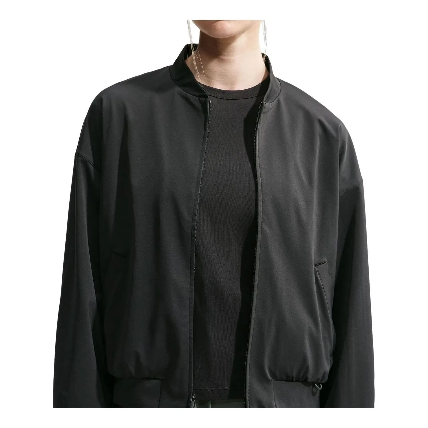 Женская куртка 24.7 PerfectStretch Dri-FIT UV Protection Oversized Bomber Jacket 'Black Dark Smoke Grey' Nike, Black/Dark Smoke Grey