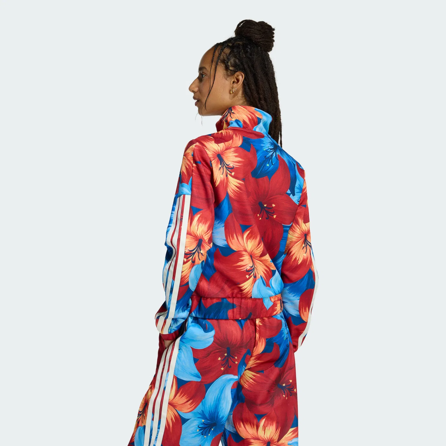 Мужское худи свободного кроя Adidas x FARM RIO House of Tiro Track Top, Hellblau Rot Weiss — фото 4