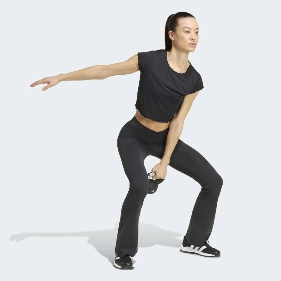 Женская футболка с коротким рукавом Motion T-Shirt adidas, Черный — фото 4